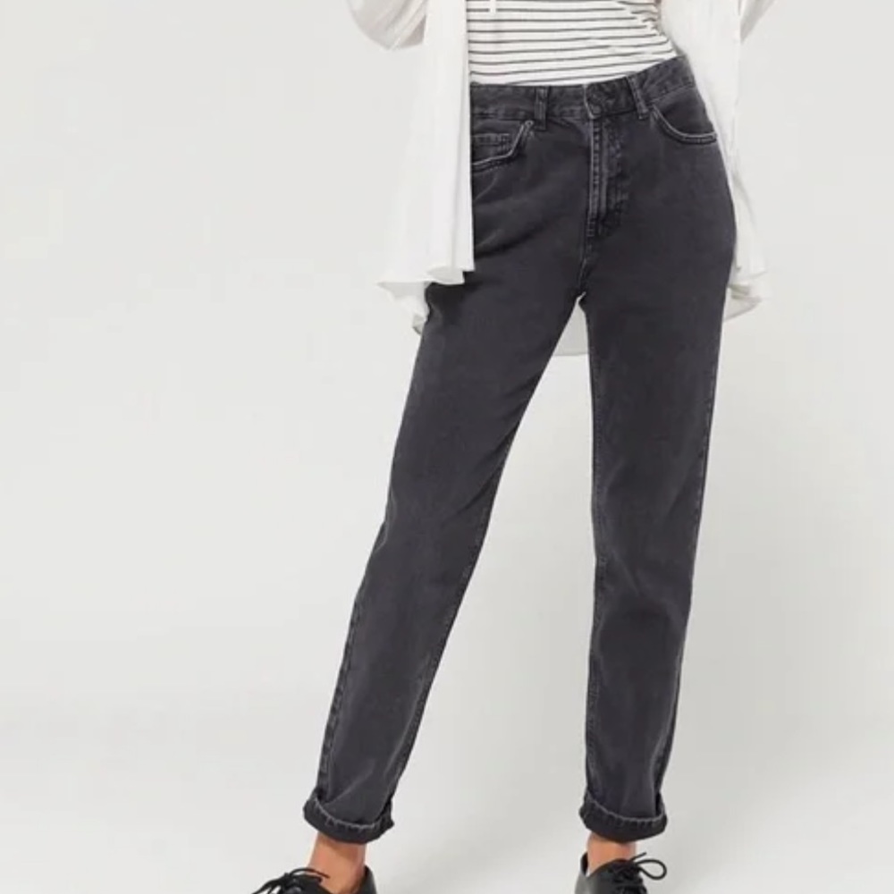 BDG High-Waisted Dark Baggy Mom Jeans